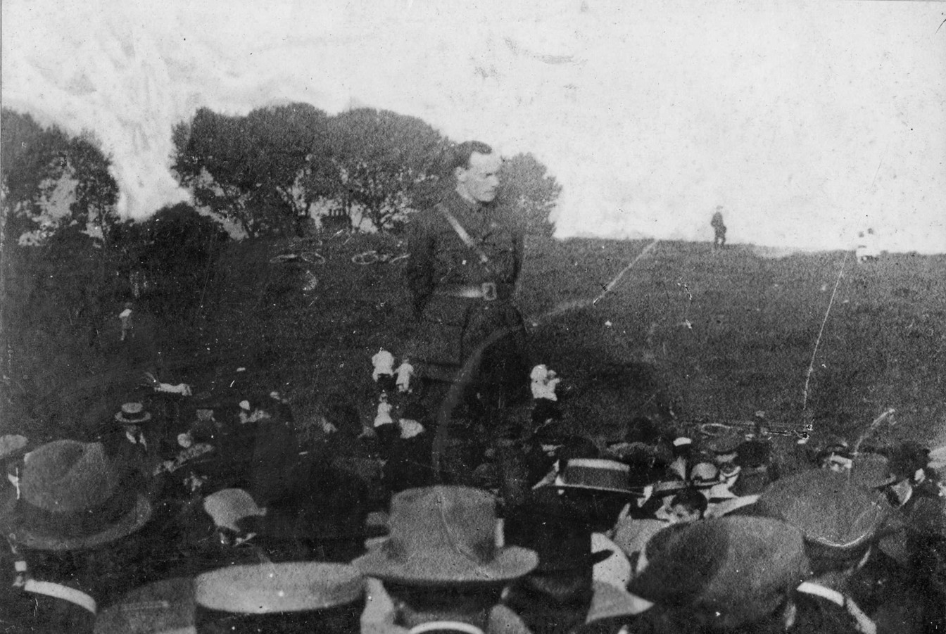 Large anti-conscription meeting in Dublin