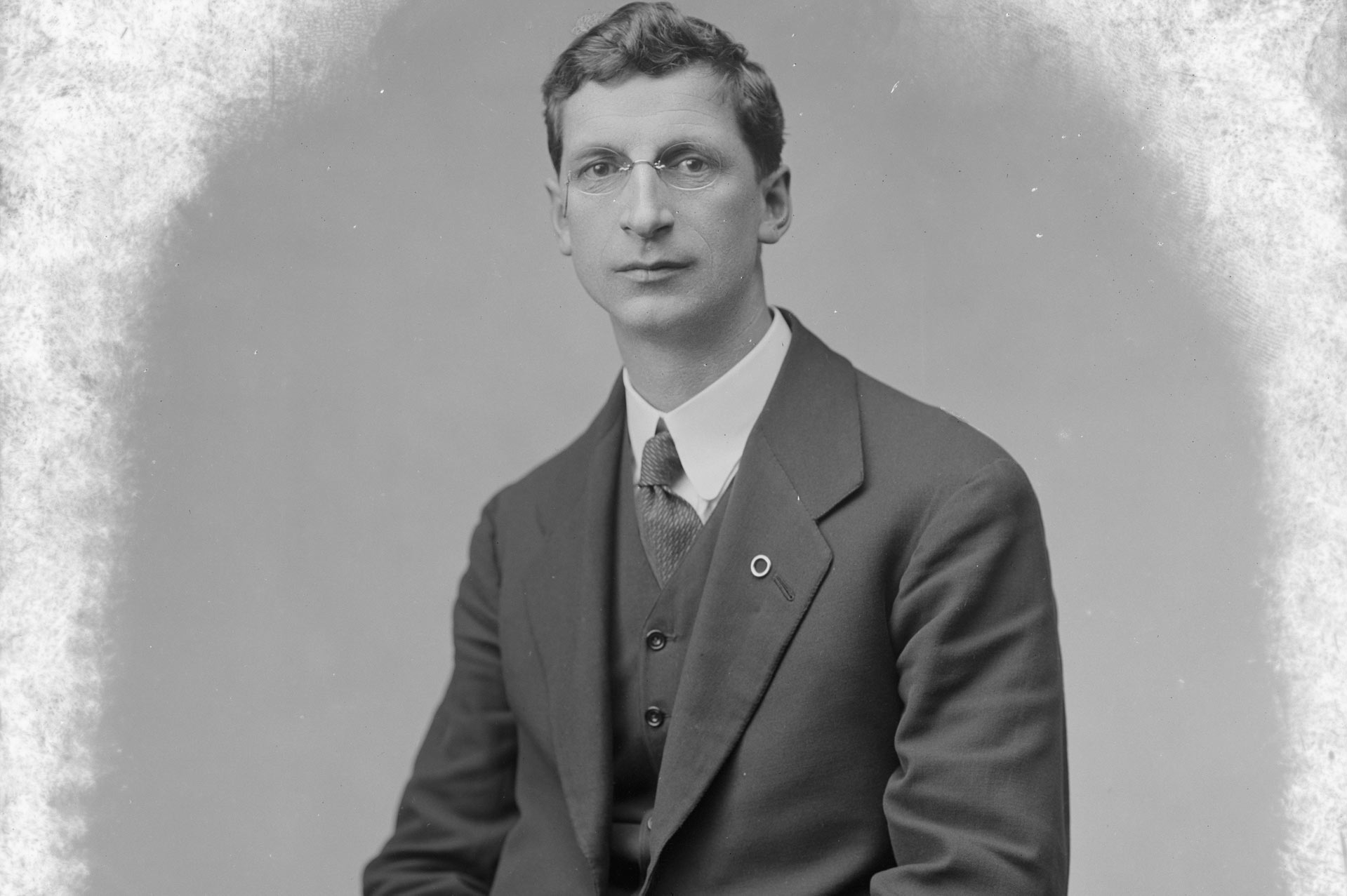 Introducing de Valera – The East Clare by-election and the rise of an Irish political leader