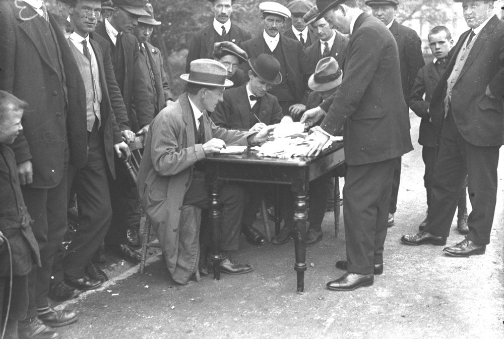 Ireland closes down due to general strike against conscription