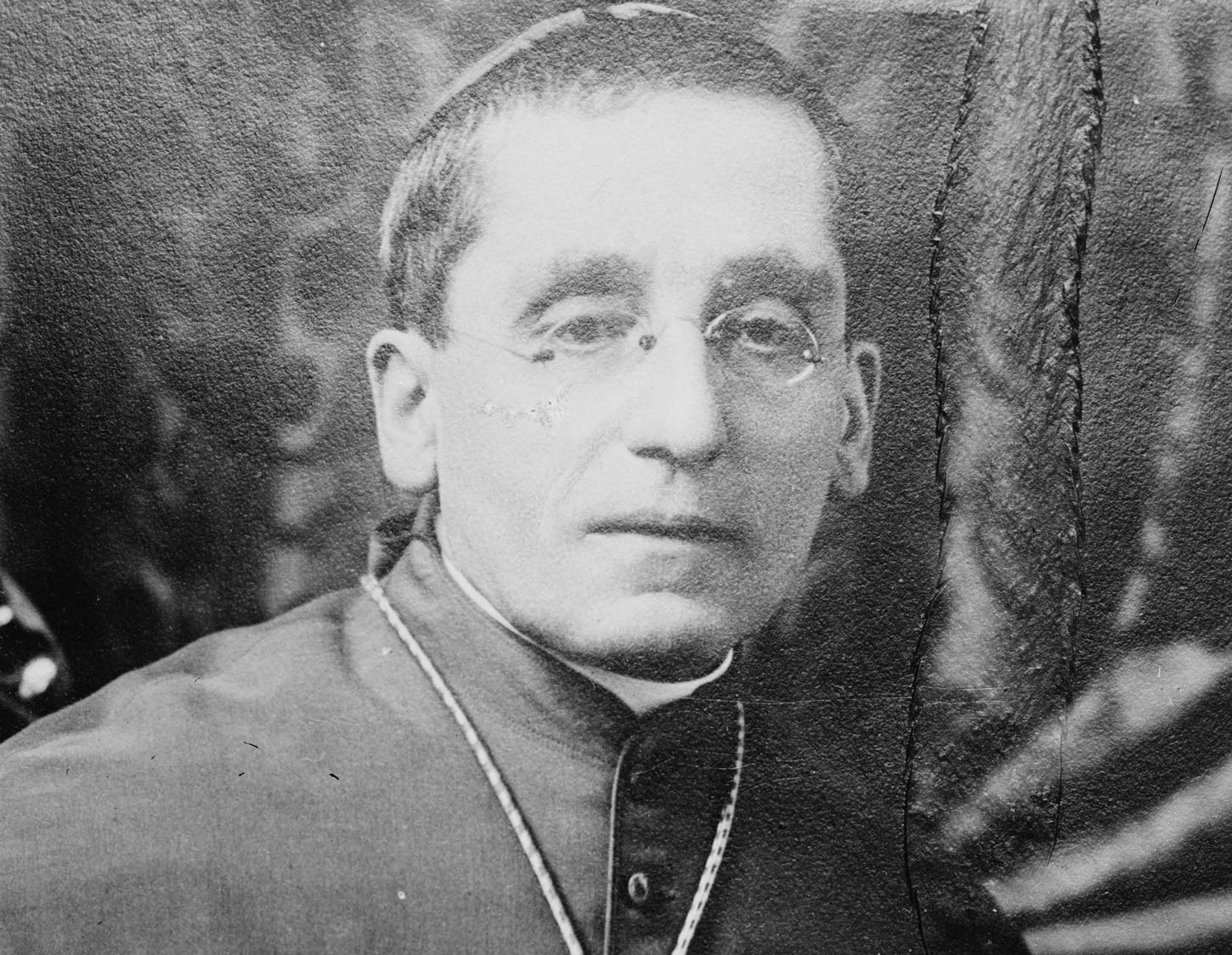 Pope writes letter to Irish bishops