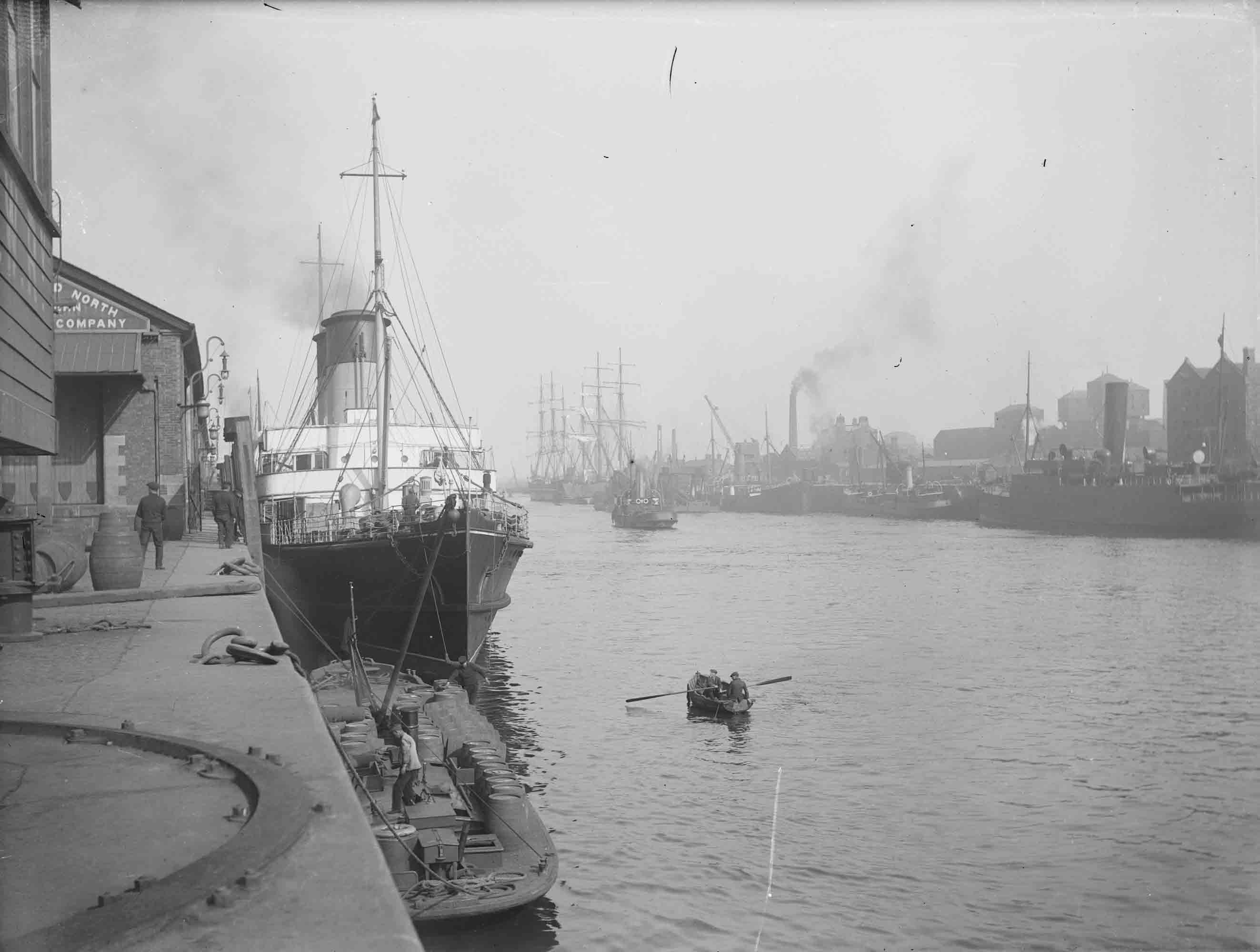 ‘Strike-breakers’ employed at Dublin Port