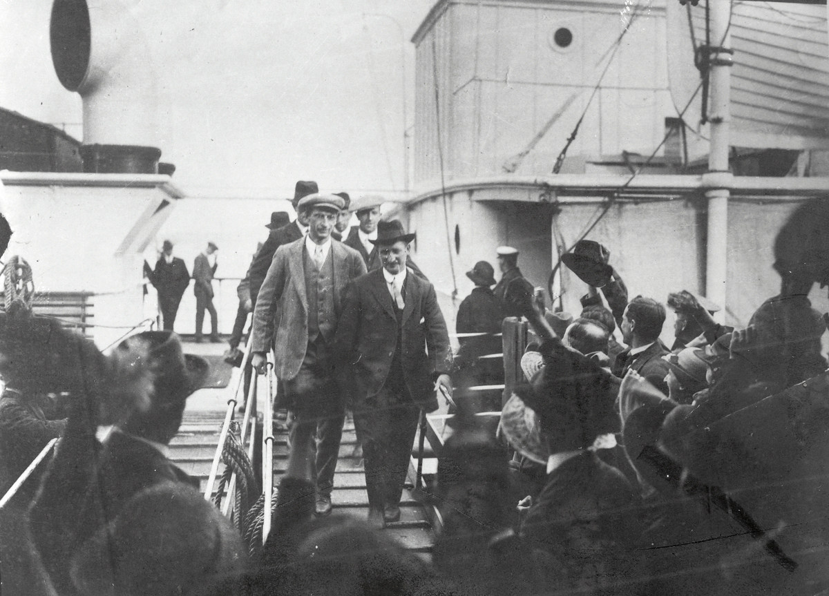 De Valera in sensational escape from Lincoln Prison