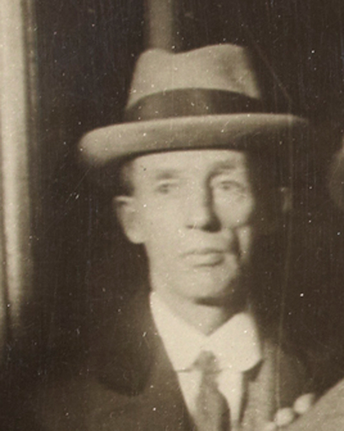 Photograph of Anger at execution of Erskine Childers and four others raises concerns of reprisals