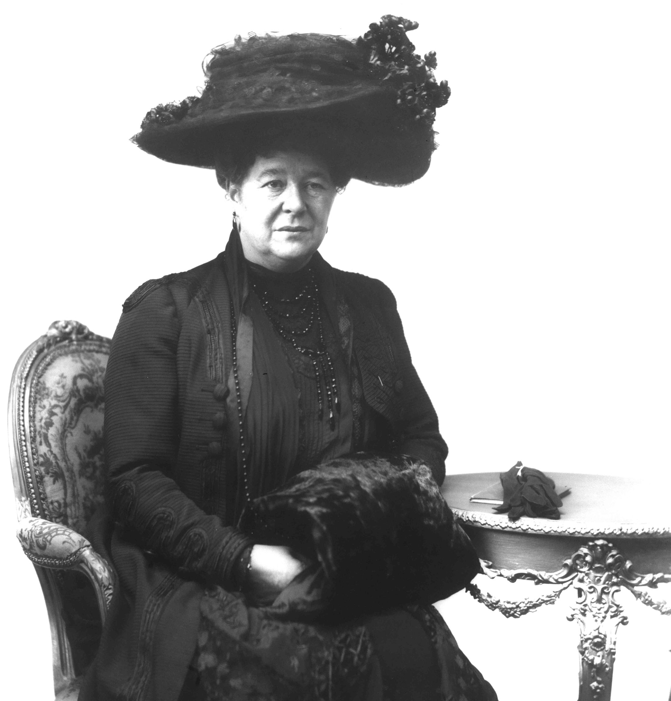 Lady Aberdeen presides in Rome