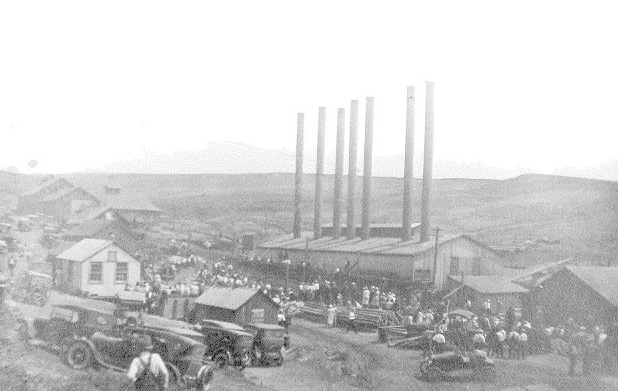 Up to 100 miners feared dead in Wyoming mine explosion