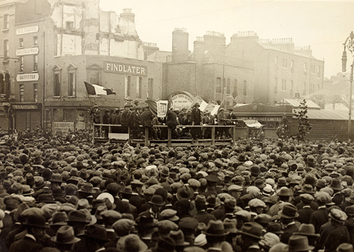 A very crowded Republican meeting in Dublin August 1923