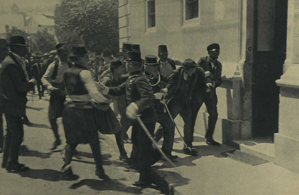 Photograph of Franz Ferdinand assassinated in Sarajevo