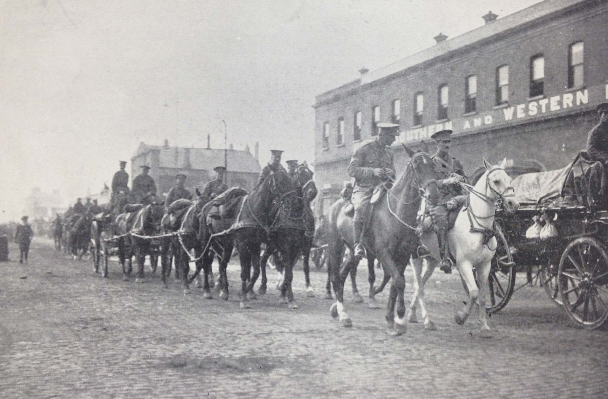 Ireland: August 1914