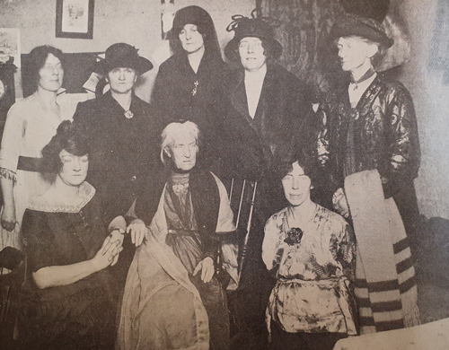 Women removed from Dáil public gallery for protesting against prisoner mistreatment