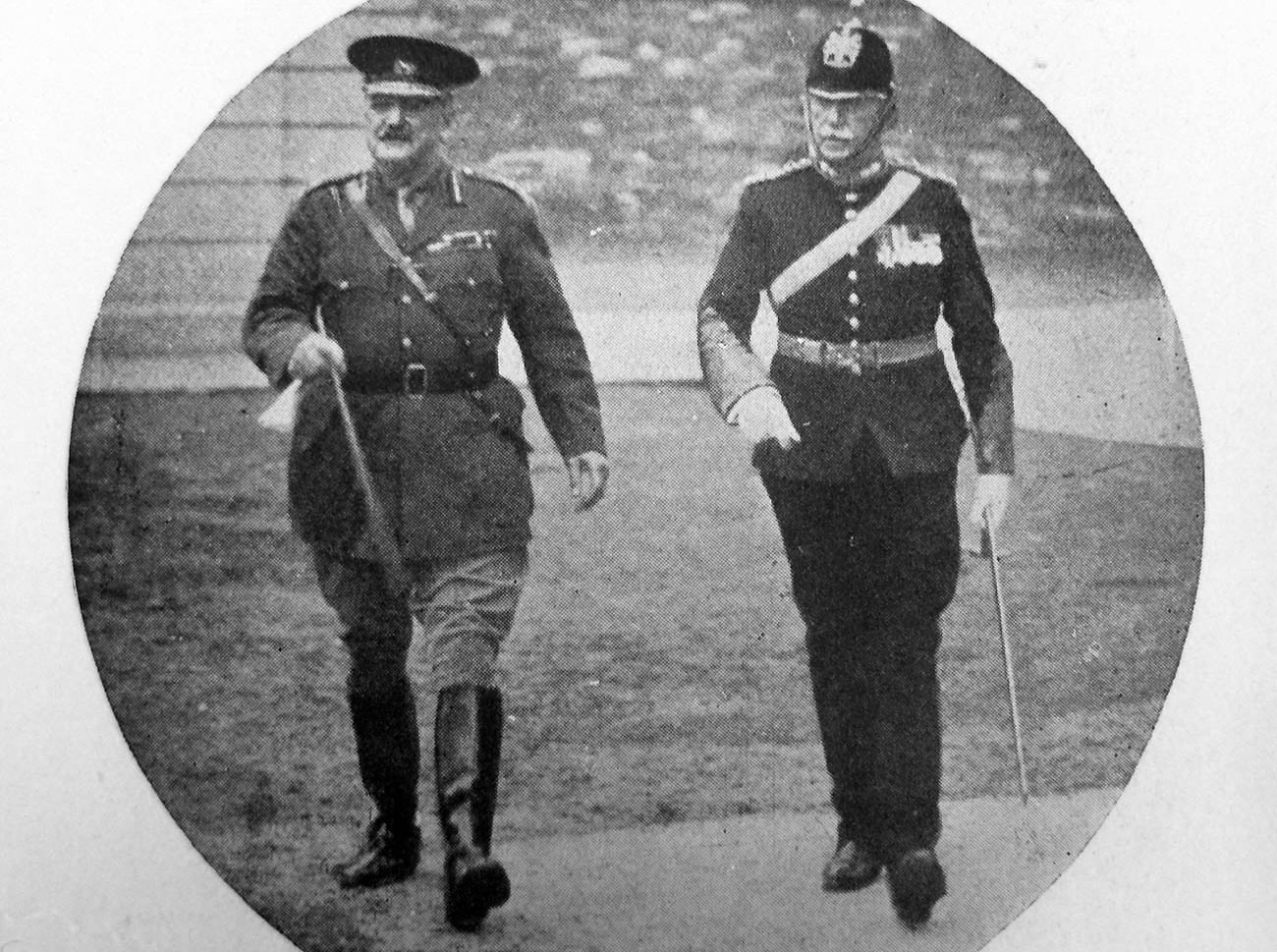 General Maxwell pays tribute to soldiers during Easter rebellion