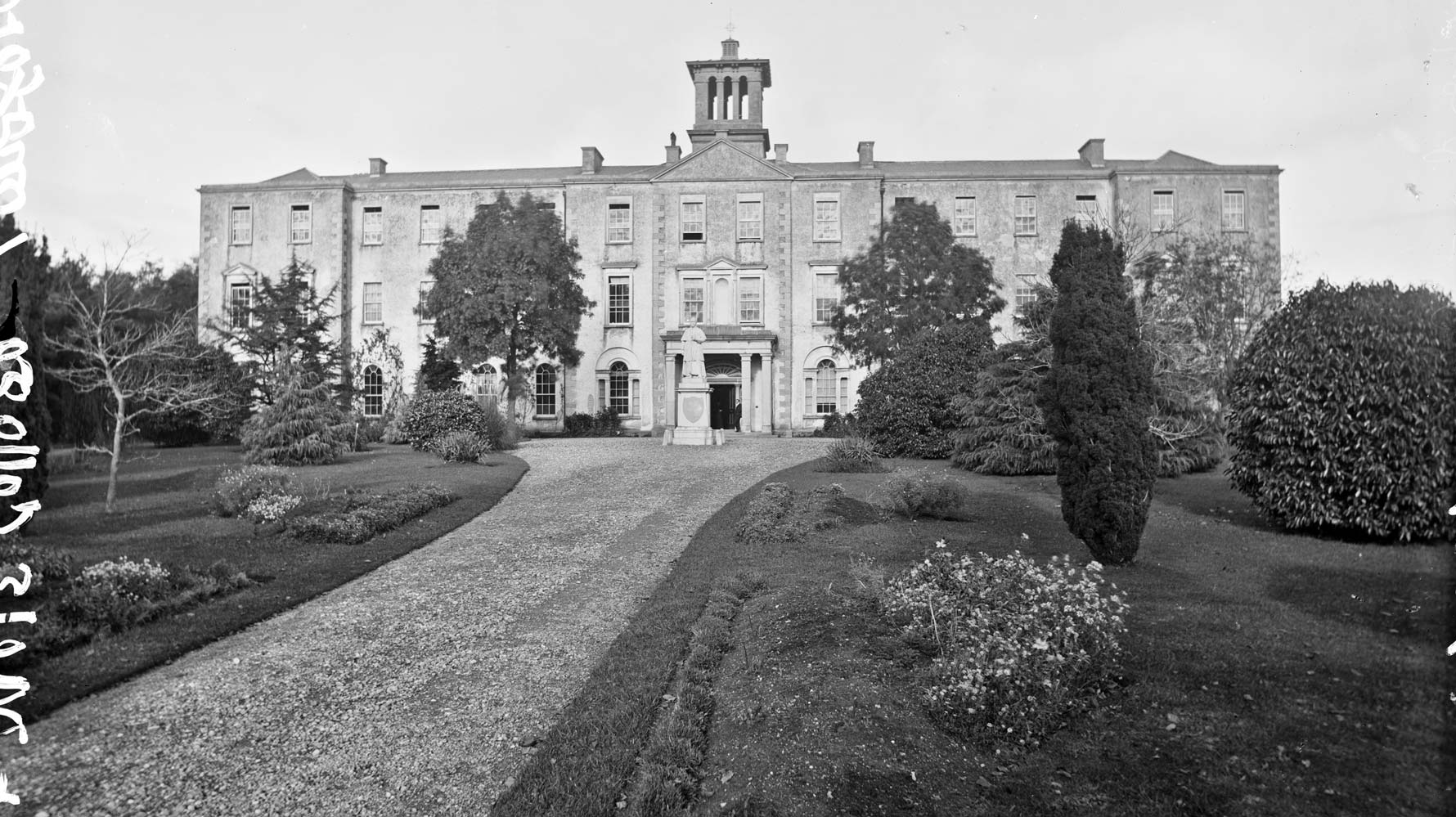 Clergy to support Irish Party candidate in South Longford