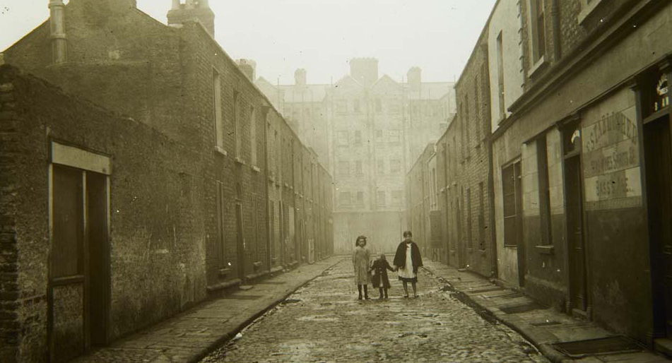 4 March 1922: The Wife of a Plasterer Tells the Archbishop of Dublin a Secret