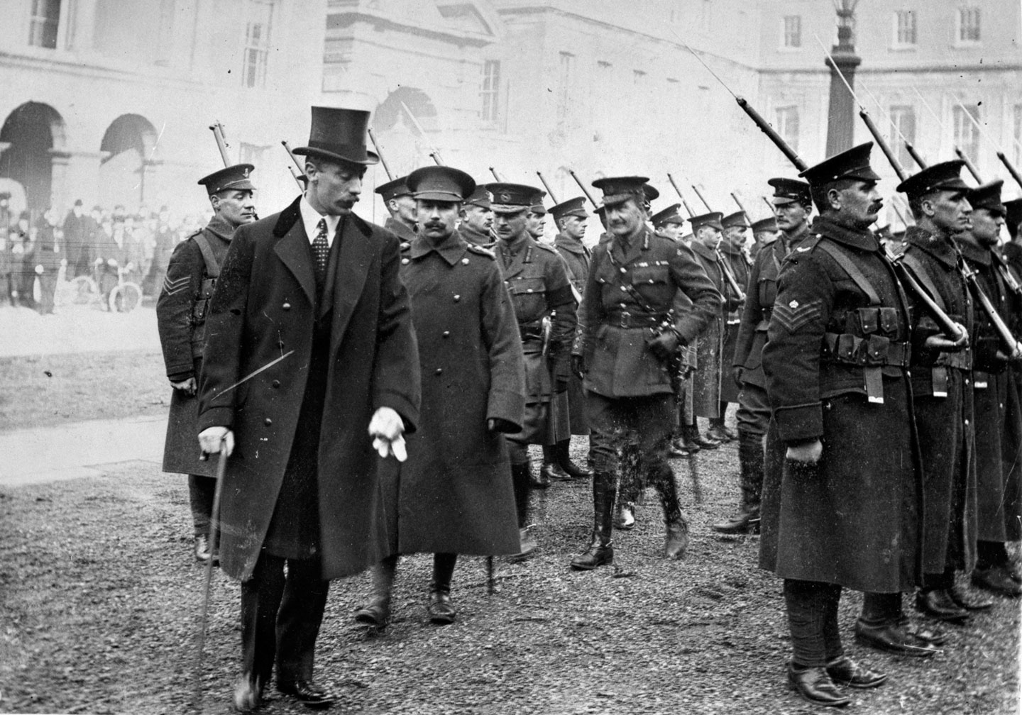 Lord Wimborne resigns as Lord Lieutenant of Ireland