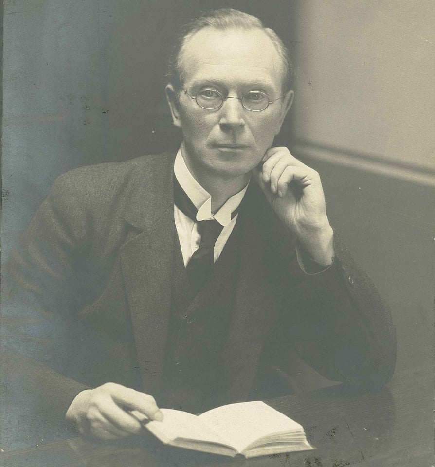 Rtoreoin-macneill